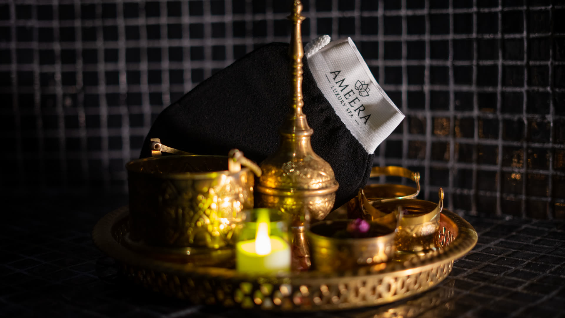 Plateau rituel — Ameera Royal