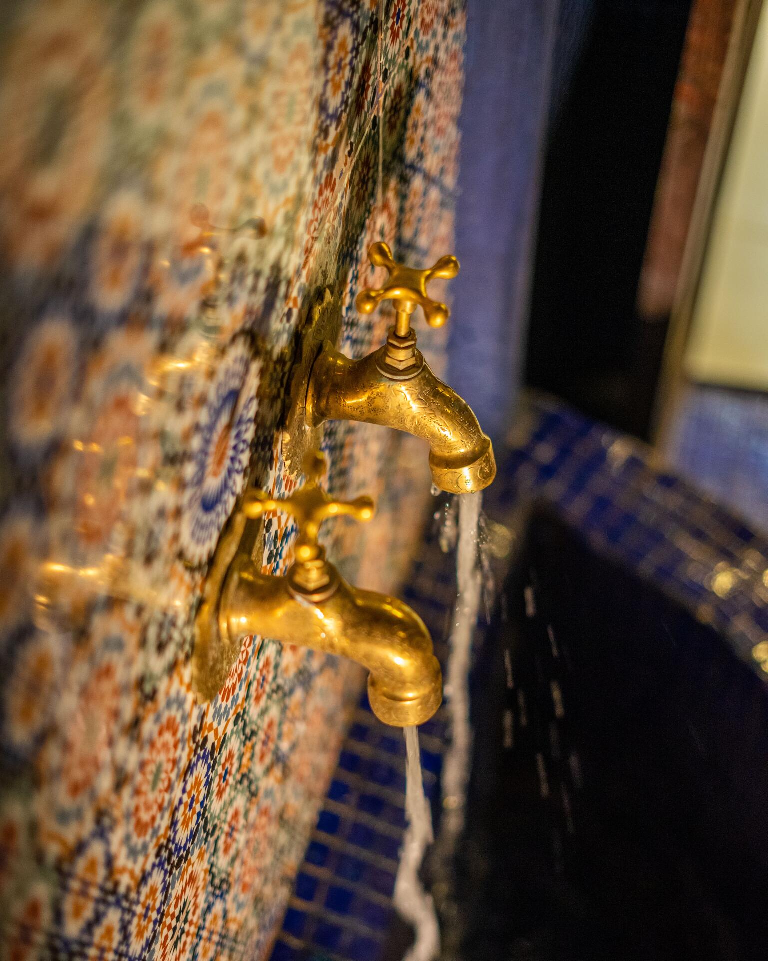 Brass taps — L'Essentiel d'Orient